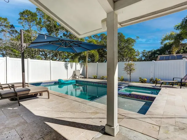 $4,750 | 784 11th Street North, Naples, FL 34102