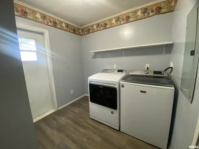 $189,000 | 415 North Broadway Street, Waltonville, IL 62894