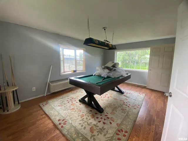 $189,000 | 415 North Broadway Street, Waltonville, IL 62894