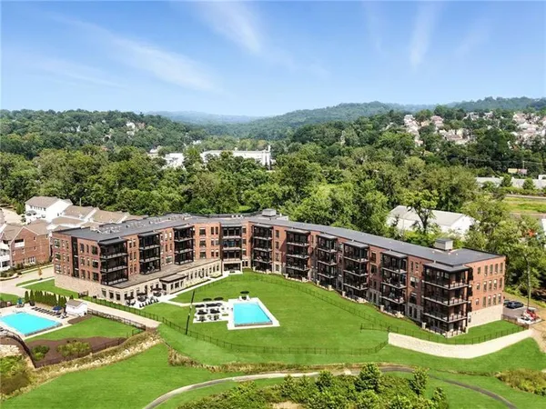 $1,276,000 | 1 1st Street, Unit 301, Oakmont, PA 15139
