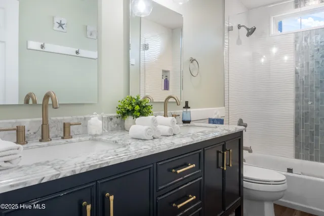 $2,200 | 717 Canal Drive, Carolina Beach, NC 28428