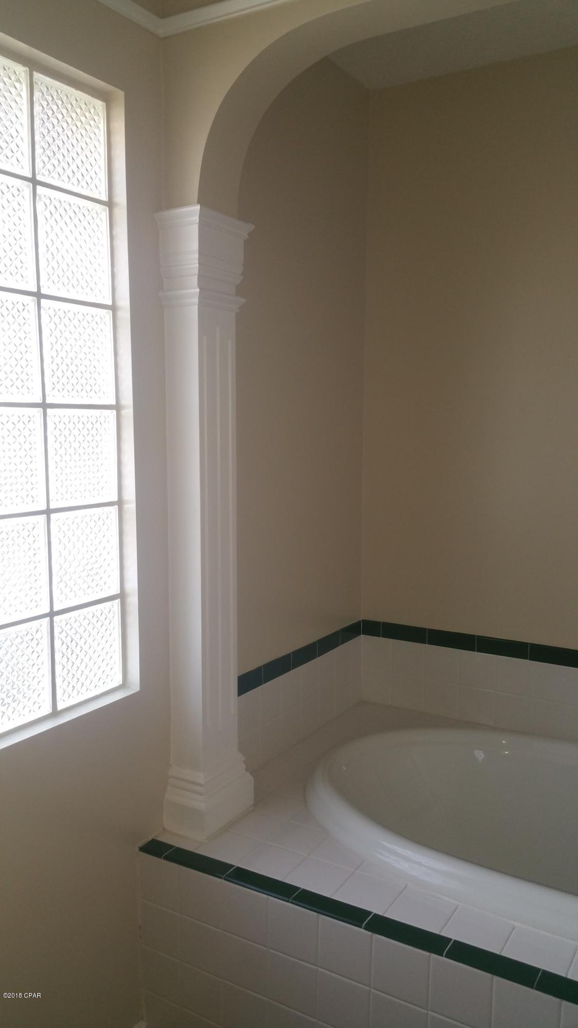 2002 Sutherland Road Lynn Haven, FL 32444 - Photo 25 of 34 Gallery Image 25