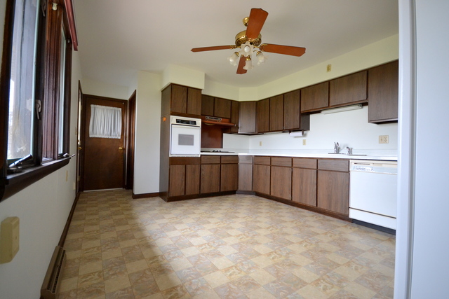 3124 East 15th Road Ottawa, IL 61350 - Photo 9 of 19