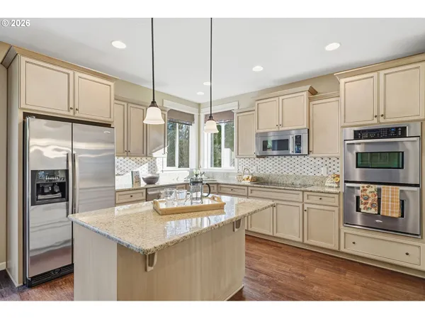 $895,000 | 11 Thompson Drive, Washougal, WA 98671