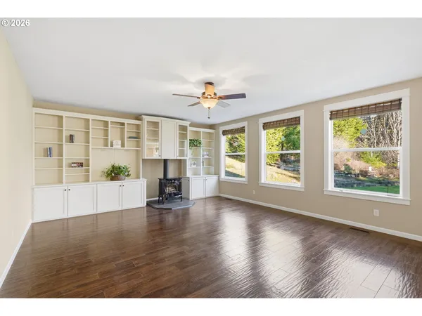 $895,000 | 11 Thompson Drive, Washougal, WA 98671