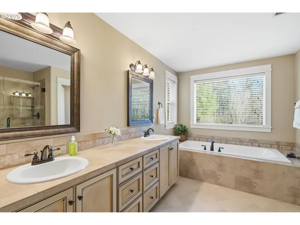 $895,000 | 11 Thompson Drive, Washougal, WA 98671