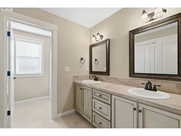 $895,000 | 11 Thompson Drive, Washougal, WA 98671