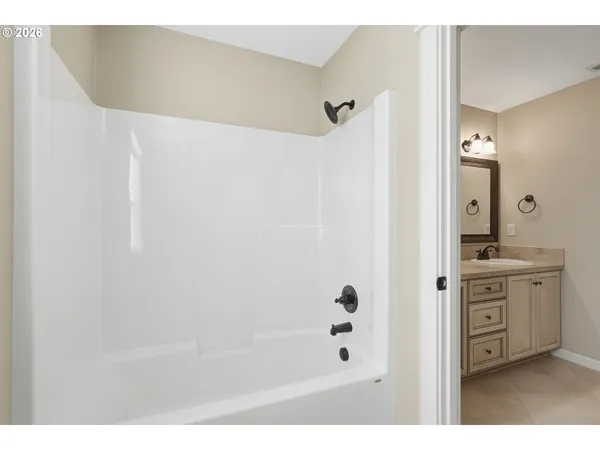 $895,000 | 11 Thompson Drive, Washougal, WA 98671