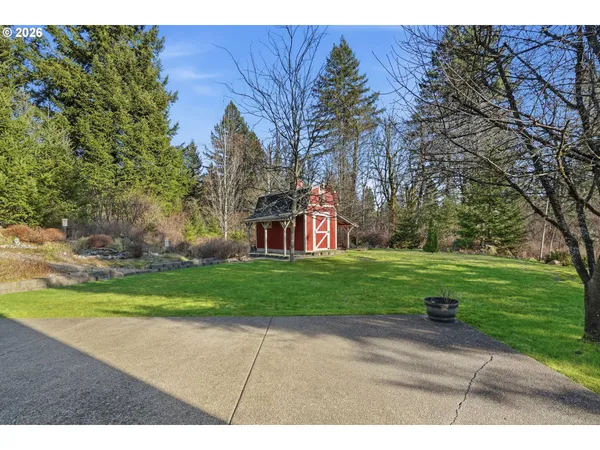 $895,000 | 11 Thompson Drive, Washougal, WA 98671
