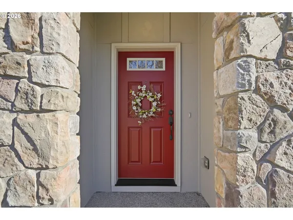 $895,000 | 11 Thompson Drive, Washougal, WA 98671