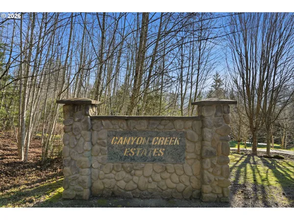 $895,000 | 11 Thompson Drive, Washougal, WA 98671