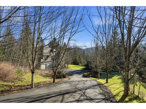 $895,000 | 11 Thompson Drive, Washougal, WA 98671
