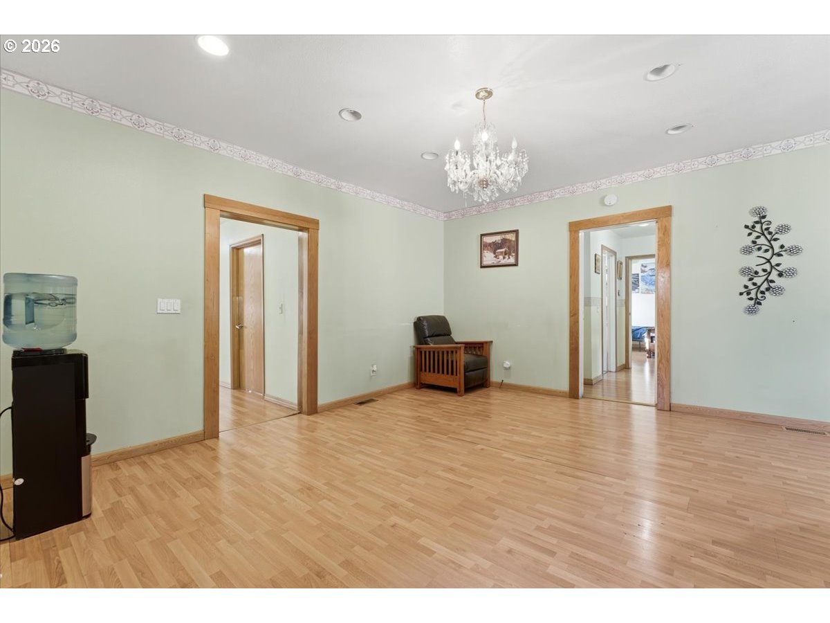 833 Southeast 151st Avenue Portland, OR 97233 - Photo 12 of 47