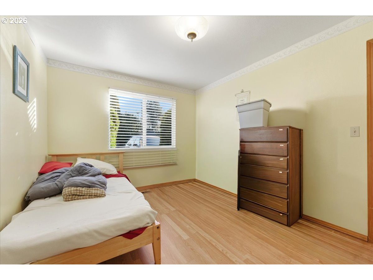 833 Southeast 151st Avenue Portland, OR 97233 - Photo 20 of 47