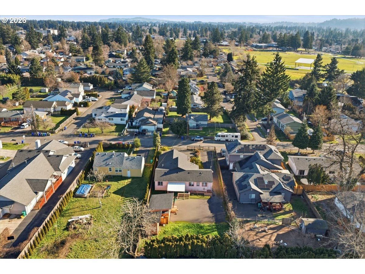 833 Southeast 151st Avenue Portland, OR 97233 - Photo 45 of 47