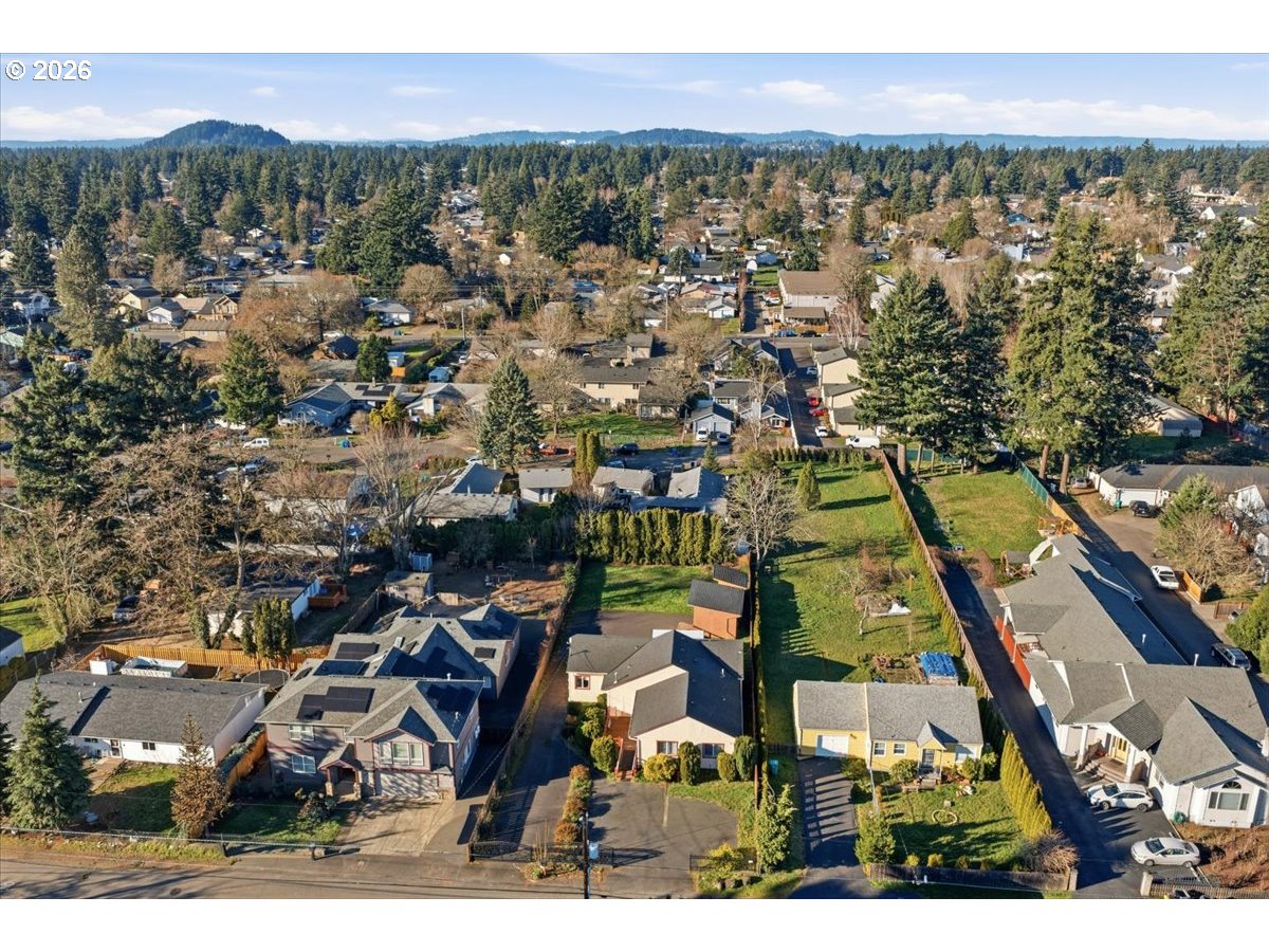 833 Southeast 151st Avenue Portland, OR 97233 - Photo 46 of 47