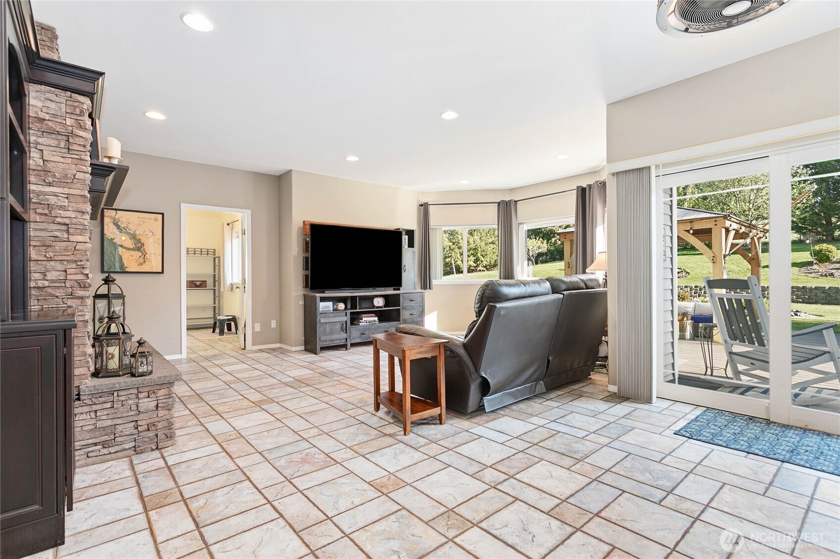 2455 Lee Way Bellingham, WA 98226 - Photo 12 of 40