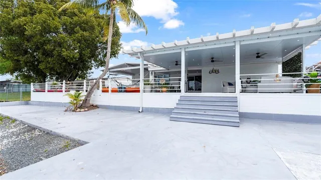 $4,500 | 6290 West 16th Avenue, Hialeah, FL 33012