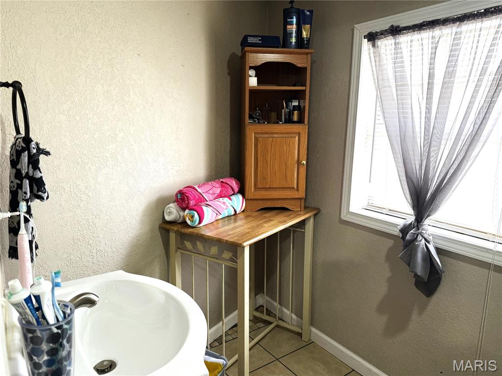 305 Center Street Cooter, MO 63839 - Photo 14 of 18