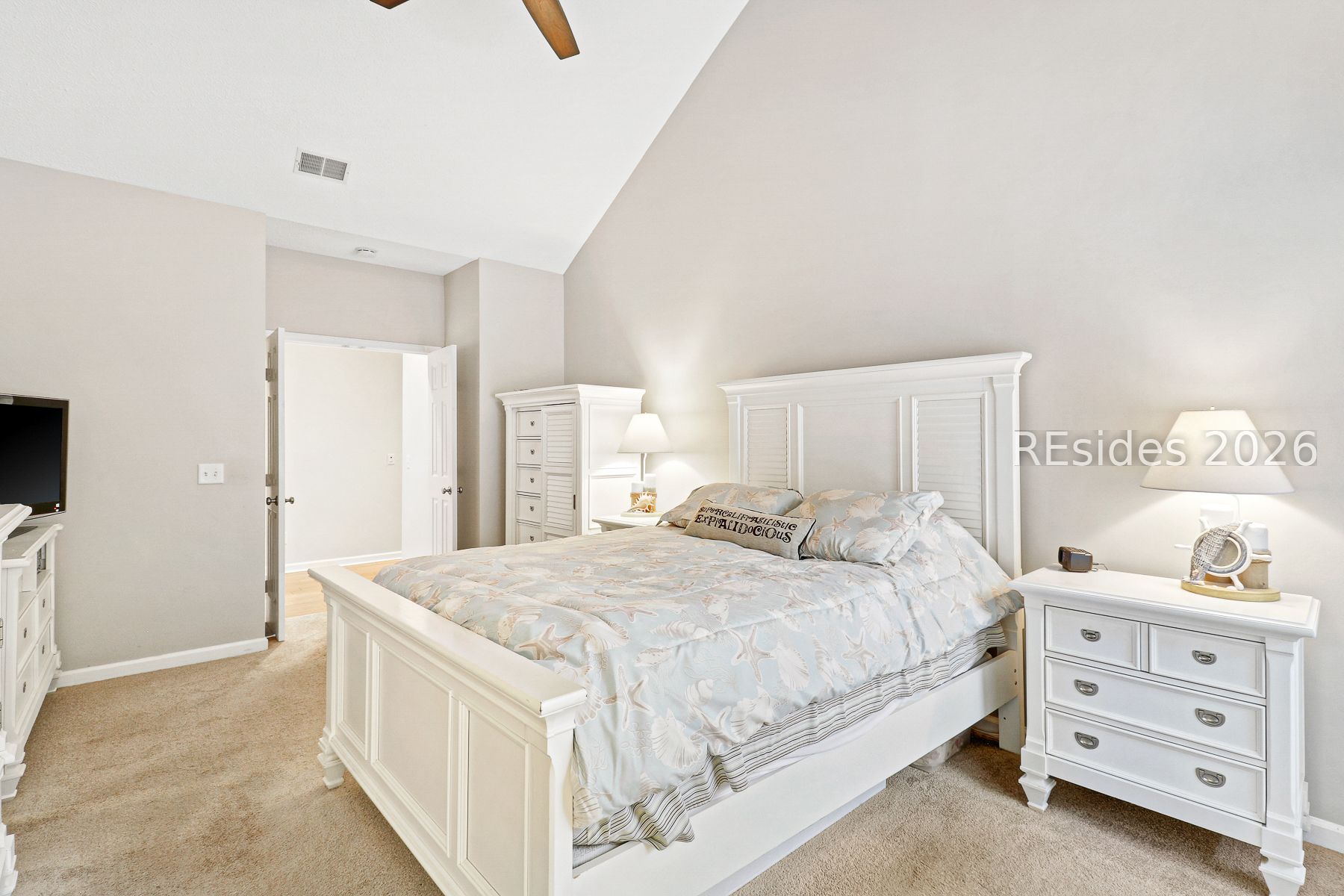 3 Crabtree Lane Bluffton, SC 29910 - Photo 18 of 56 Primary bedroom