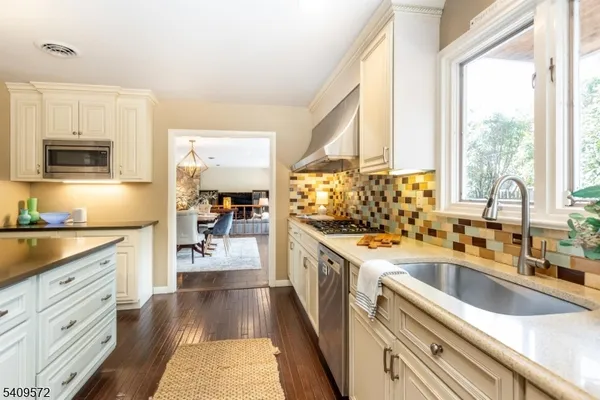 $1,425,000 | 165 North Wyoming Avenue, South Orange, NJ 07079