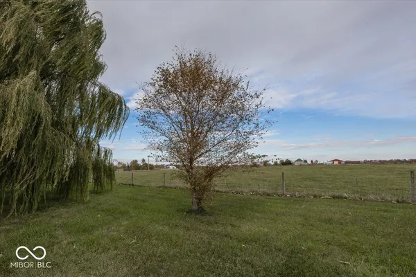 $335,000 | 5579 West Us Highway, Middletown, IN 47356