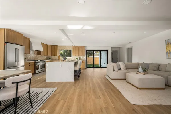 $1,349,000 | 3635 Conquista Avenue, Long Beach, CA 90808