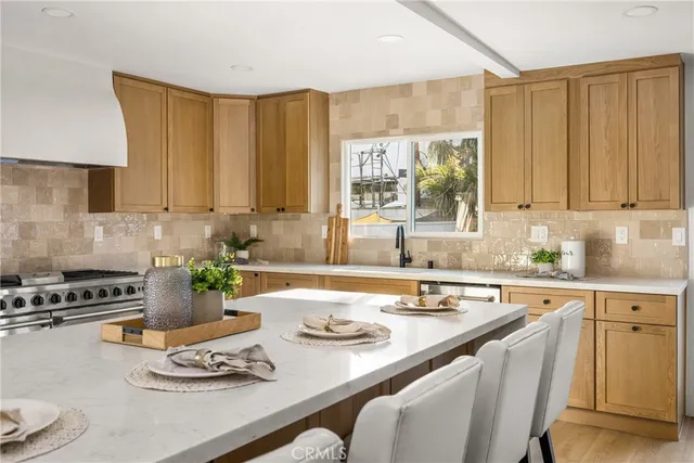 $1,375,000 | 3635 Conquista Avenue, Long Beach, CA 90808