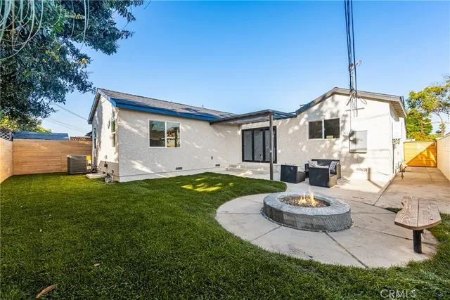 $1,375,000 | 3635 Conquista Avenue, Long Beach, CA 90808