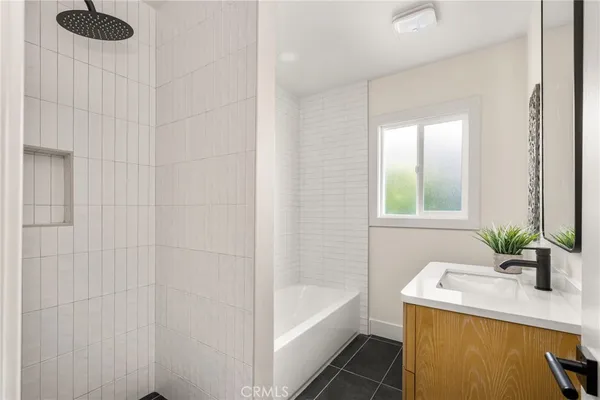 $1,349,000 | 3635 Conquista Avenue, Long Beach, CA 90808
