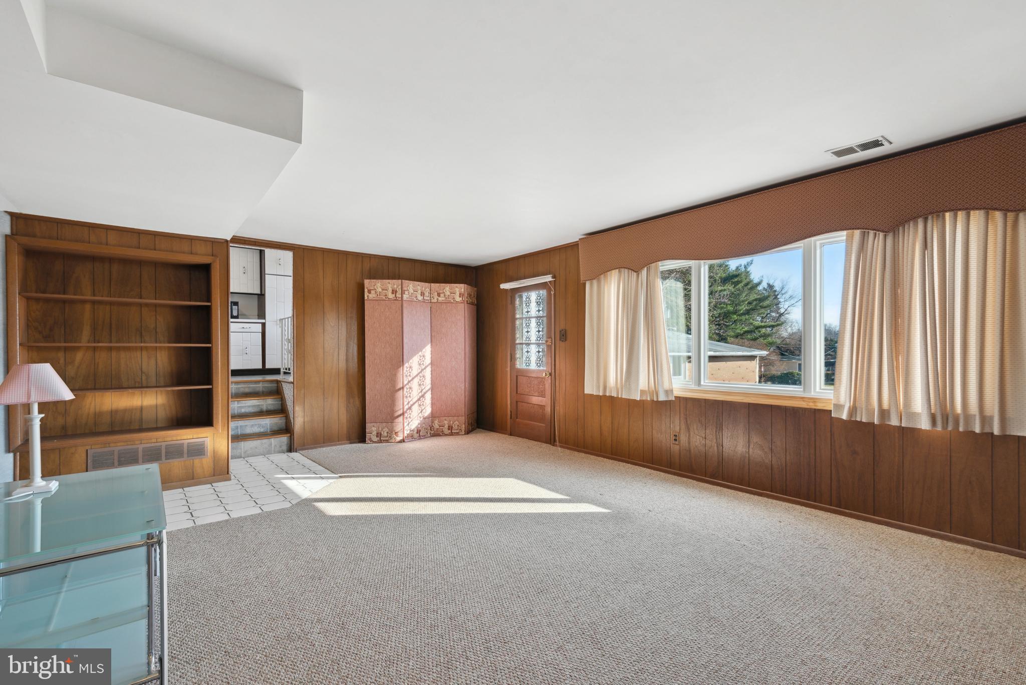 9671 Sandanne Road Philadelphia, PA 19115 - Photo 17 of 25