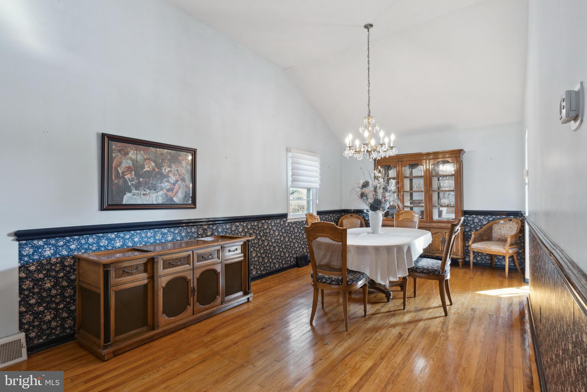 9671 Sandanne Road Philadelphia, PA 19115 - Photo 8 of 25