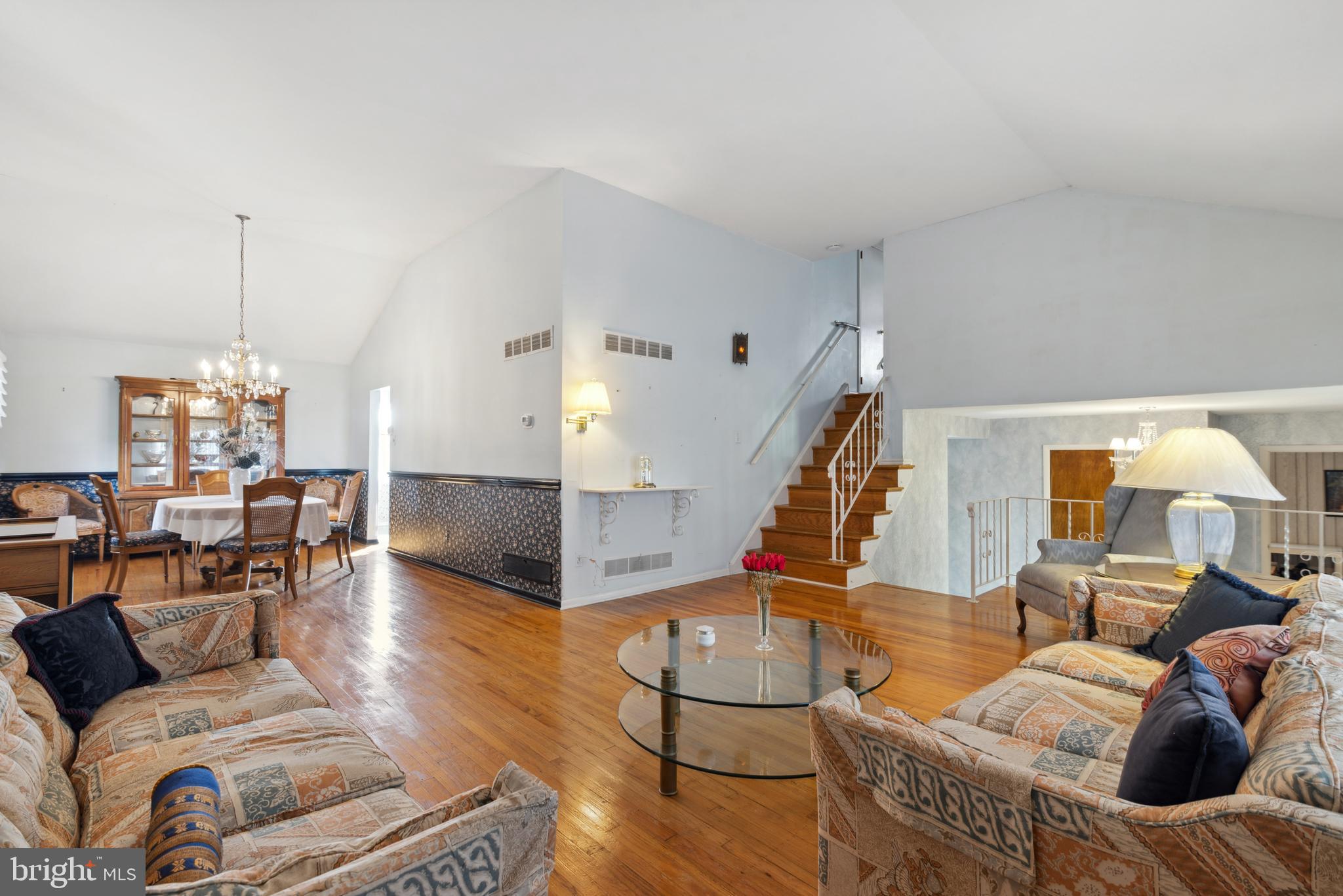 9671 Sandanne Road Philadelphia, PA 19115 - Photo 9 of 25