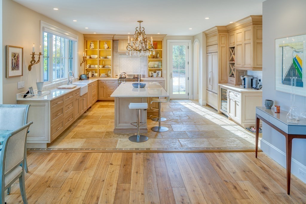 1 Cliff Road Swampscott, MA 01907 - Photo 8 of 31