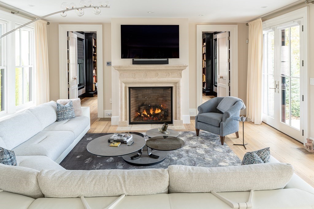 1 Cliff Road Swampscott, MA 01907 - Photo 10 of 31