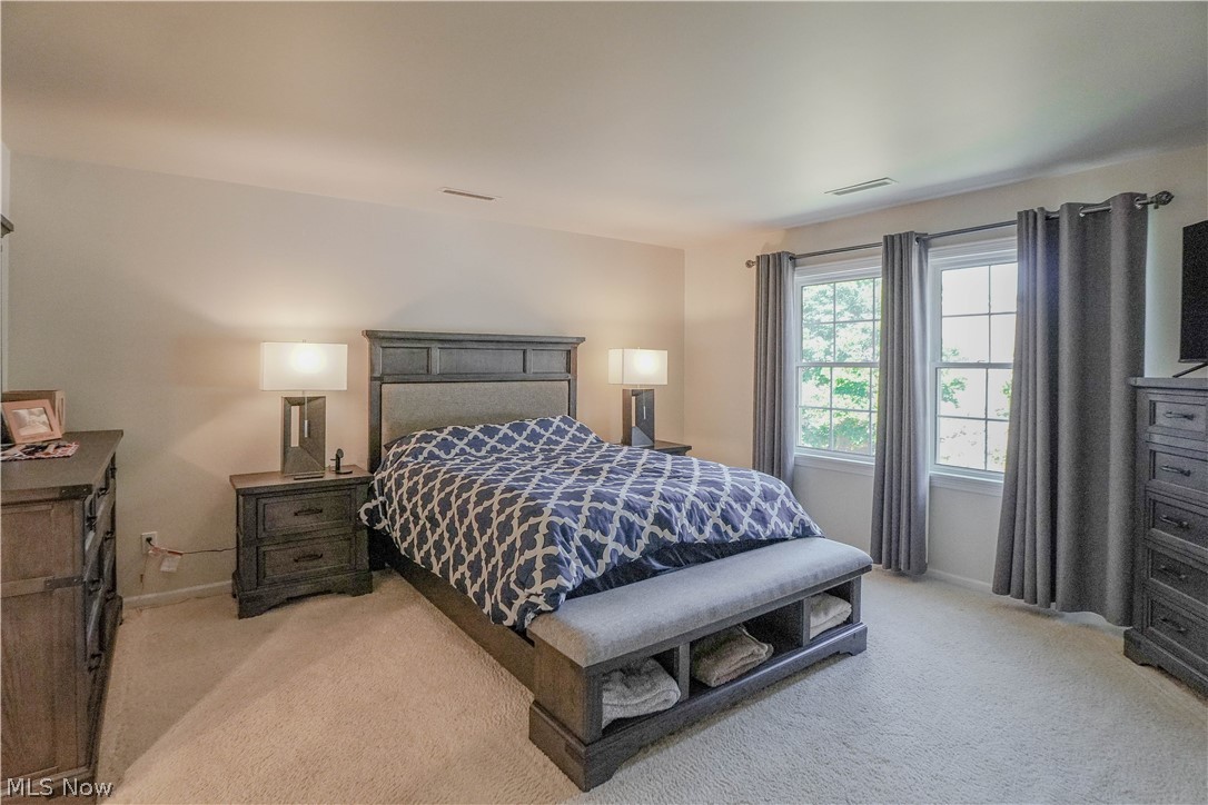 1653 Greenway Road Southeast, Unit 202 North Canton, OH 44709 - Photo 18 of 32 Primary Room
