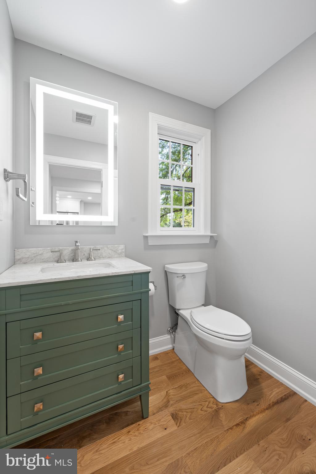 771 Worthington Road Wayne, PA 19087 - Photo 17 of 51 Powder Room