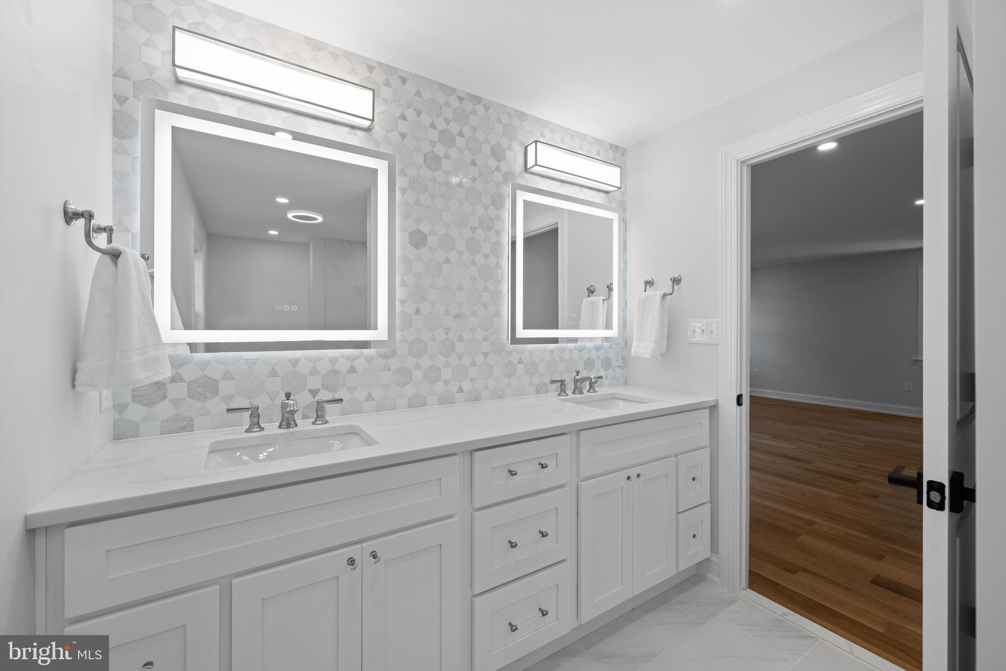771 Worthington Road Wayne, PA 19087 - Photo 24 of 51 Primary Bathroom