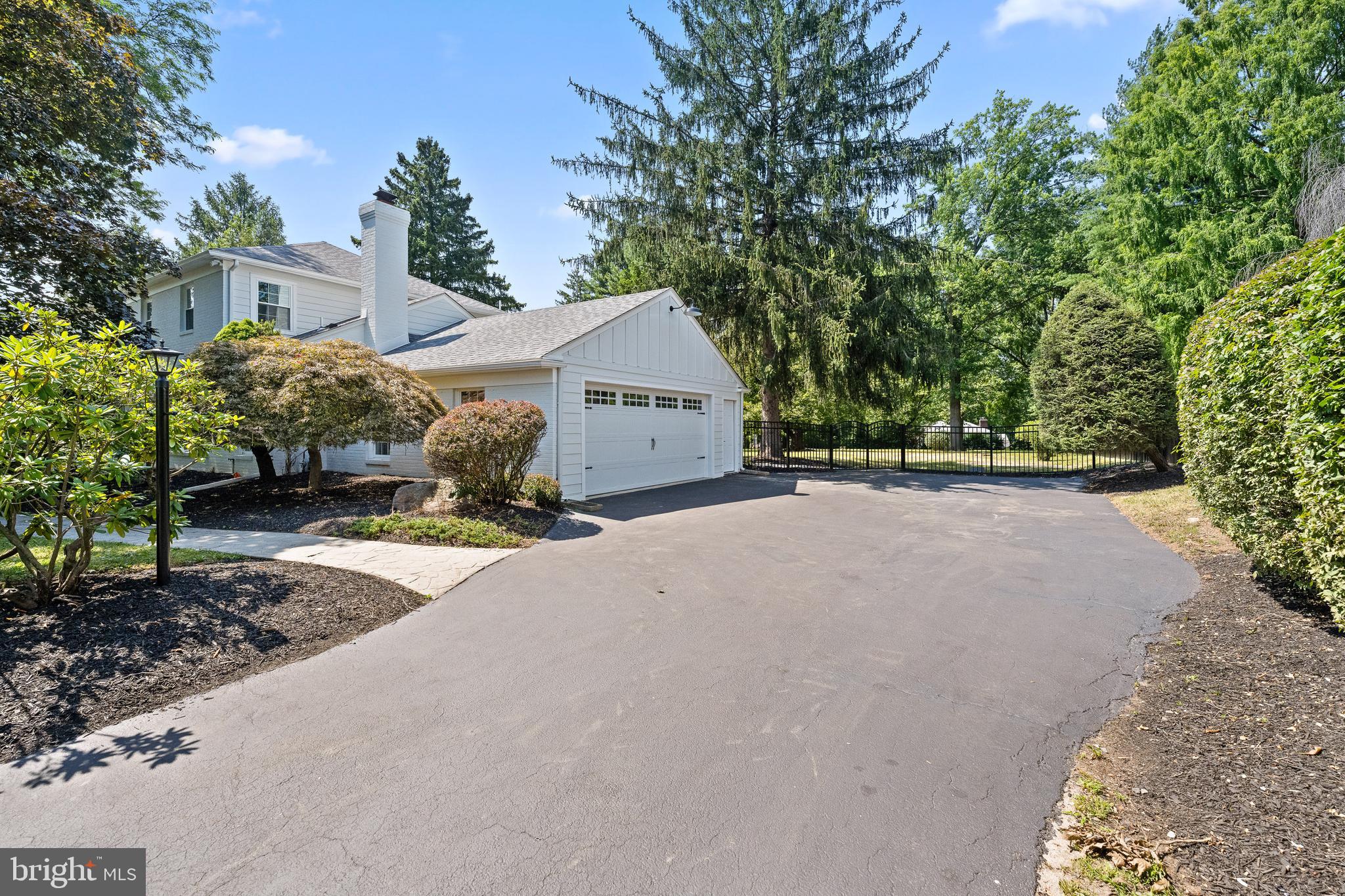 771 Worthington Road Wayne, PA 19087 - Photo 44 of 51 Driveway/Garage