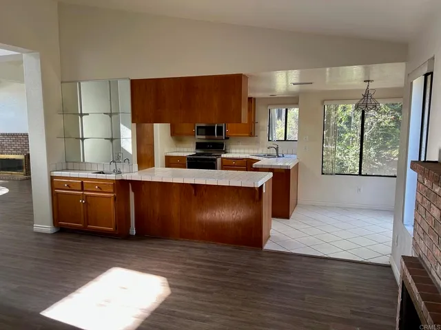 $3,975 | 1760 Harold Road, Escondido, CA 92026