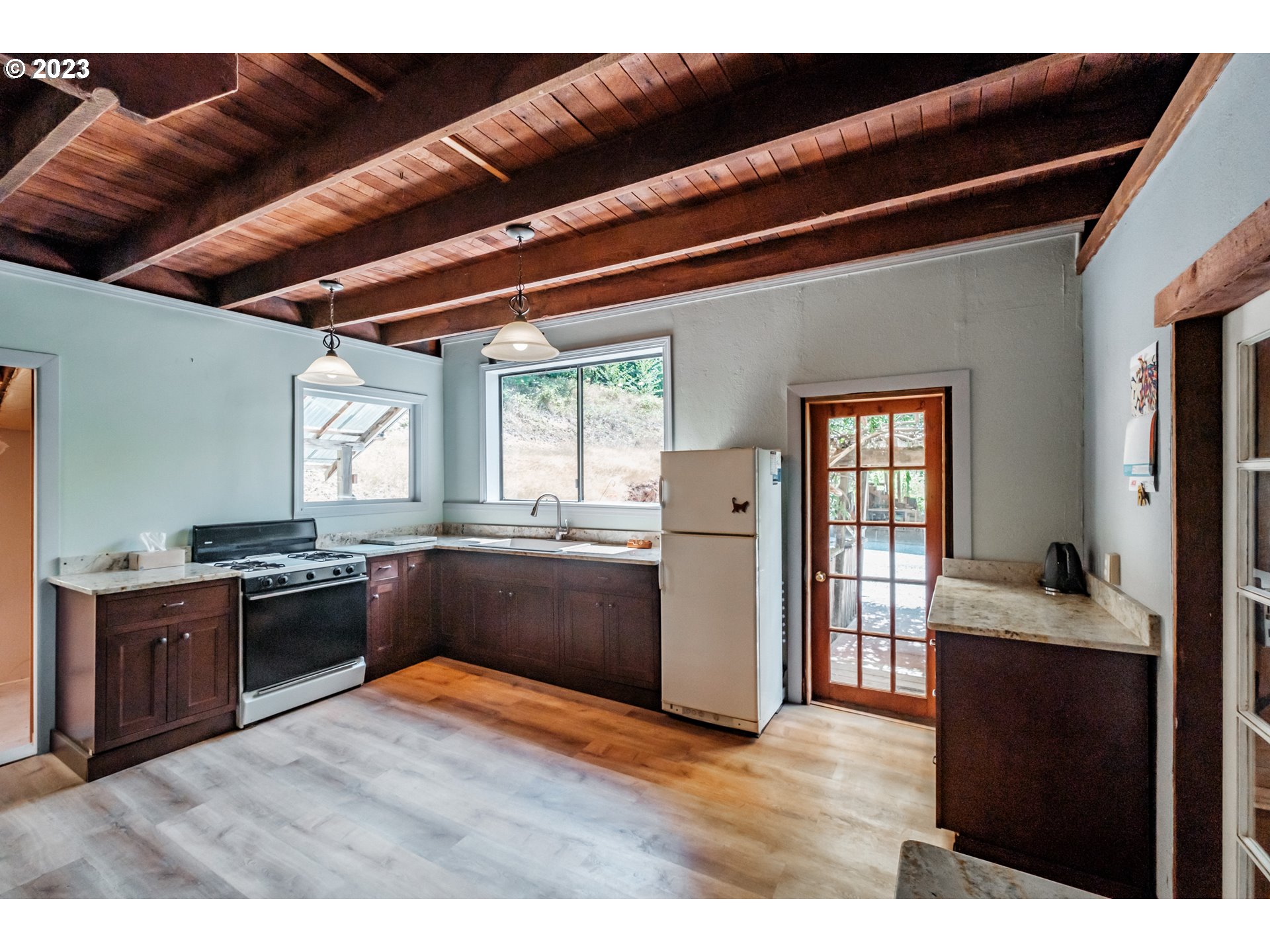10846 Middle Creek Road Myrtle Point, OR 97458 - Photo 13 of 41 Gallery Image 13