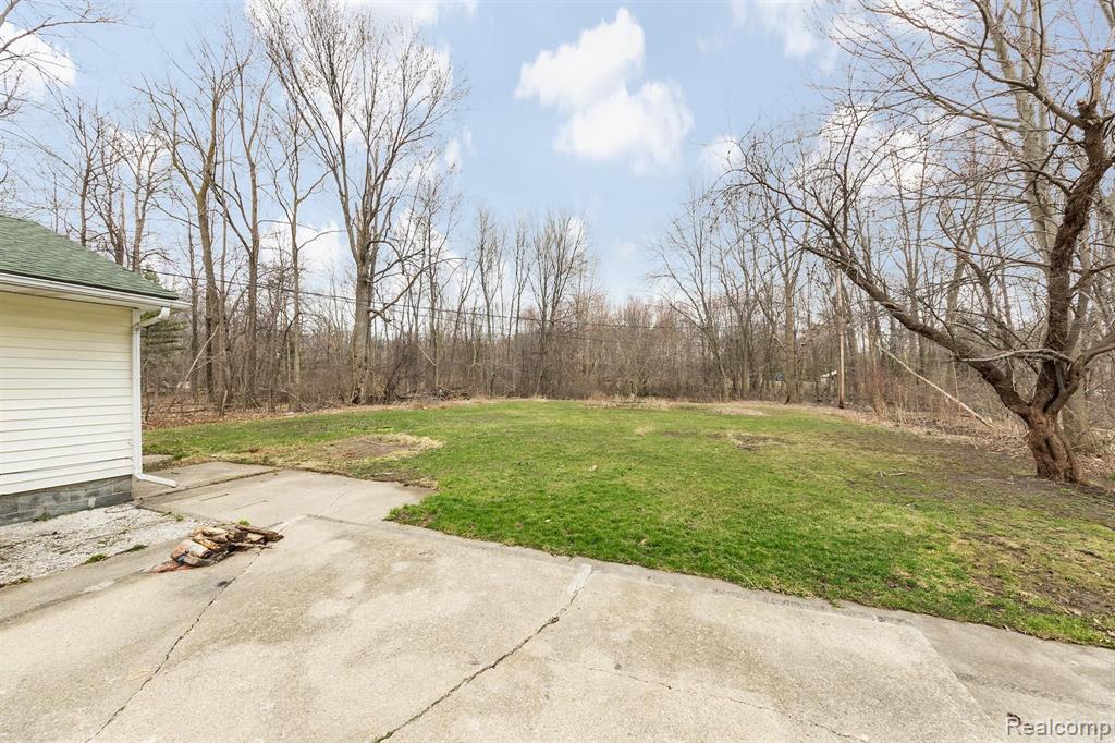 26140 Beck Road Novi, MI 48374 - Photo 3 of 18