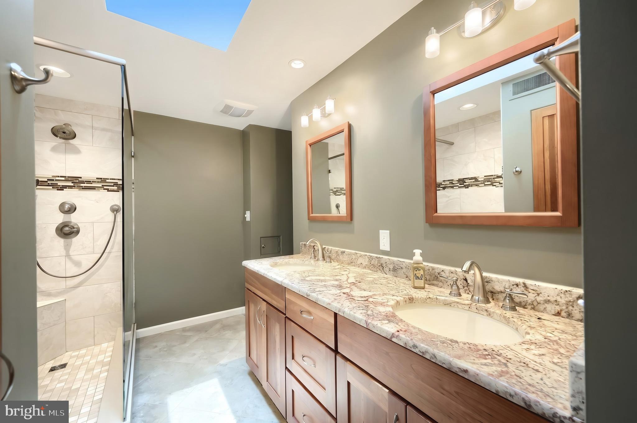 2850 Iron Stone Hill Road York, PA 17403 - Photo 32 of 61 Main bath