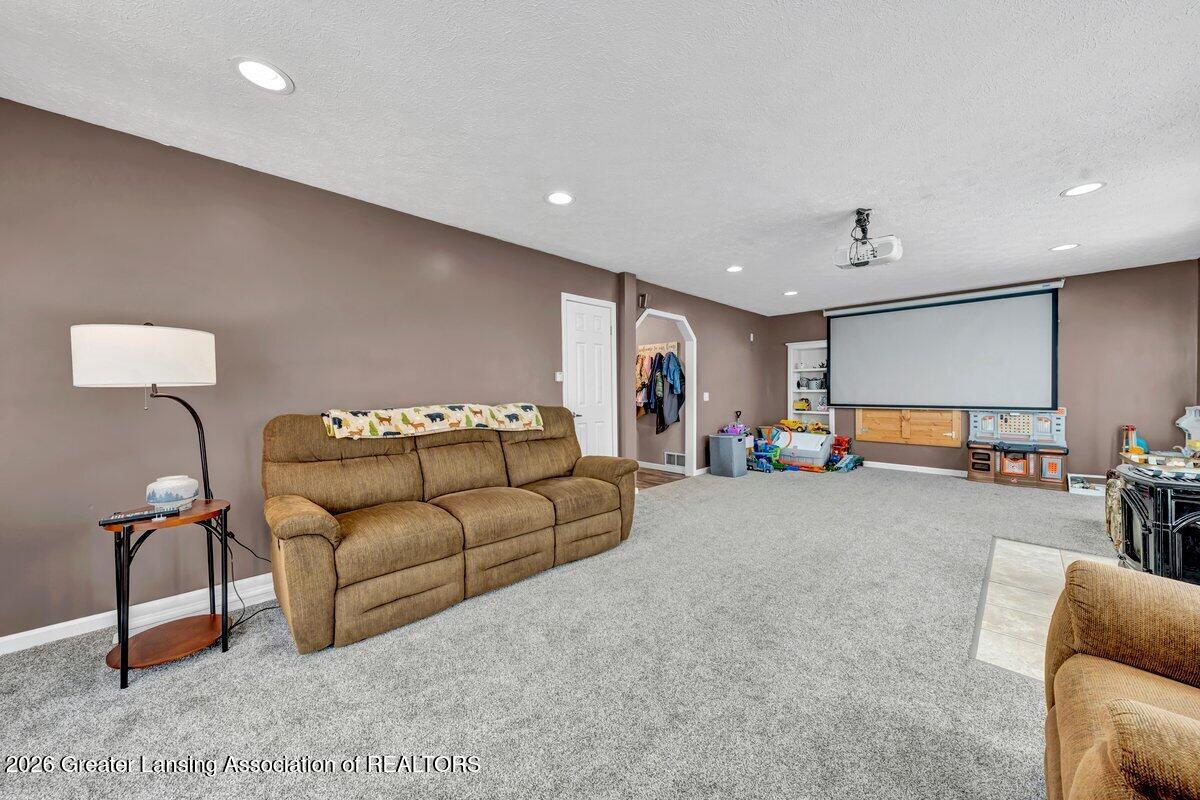 11791 Roggy Road Sumner, MI 48889 - Photo 19 of 53 DSC00386
