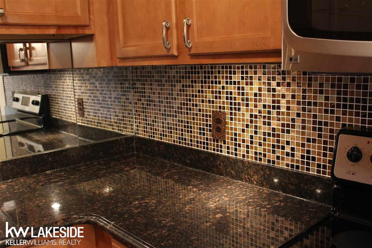 2311 Walton Boulevard, Unit 43 Rochester, MI 48309 - Photo 7 of 18