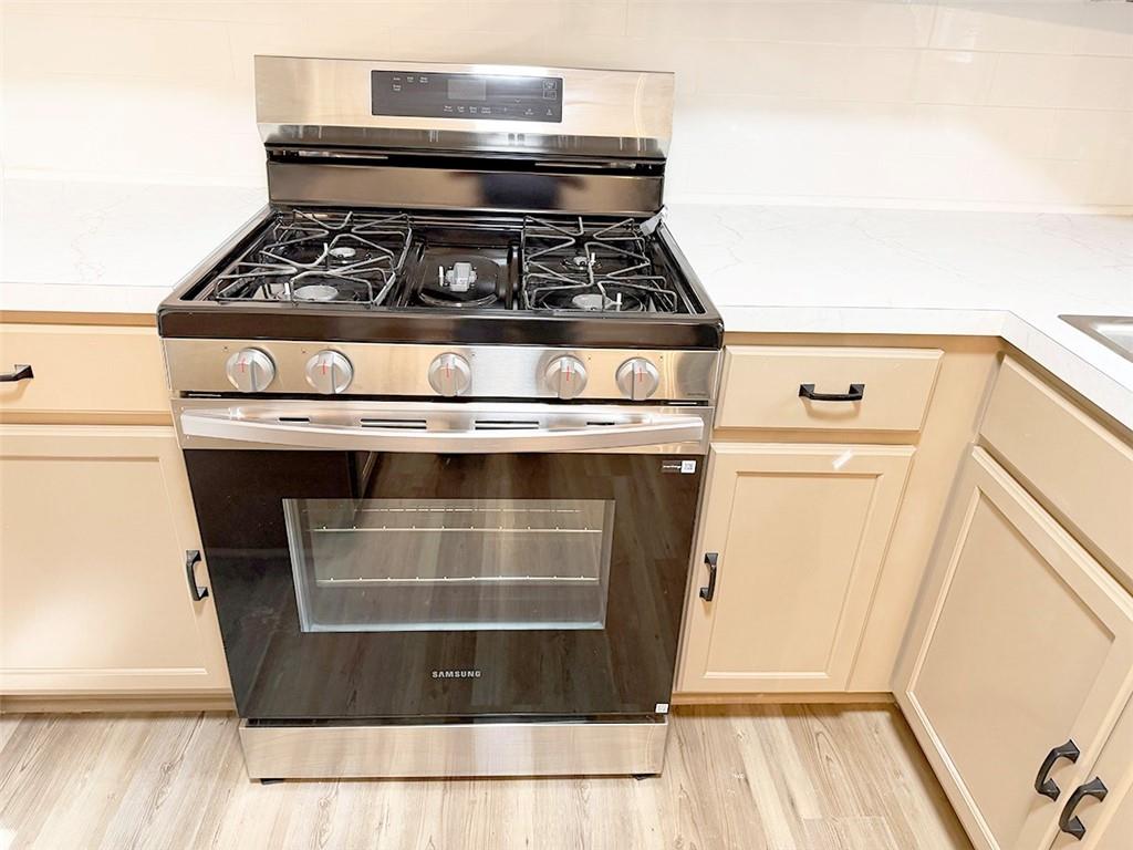 4016 South Spring Street Independence, MO 64055 - Photo 18 of 52 Gallery Image 18
