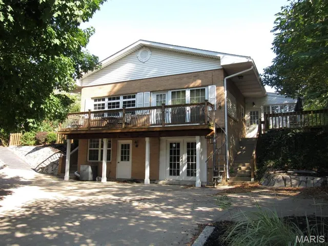 $225,000 | 1856 East Broadway, Alton, IL 62002