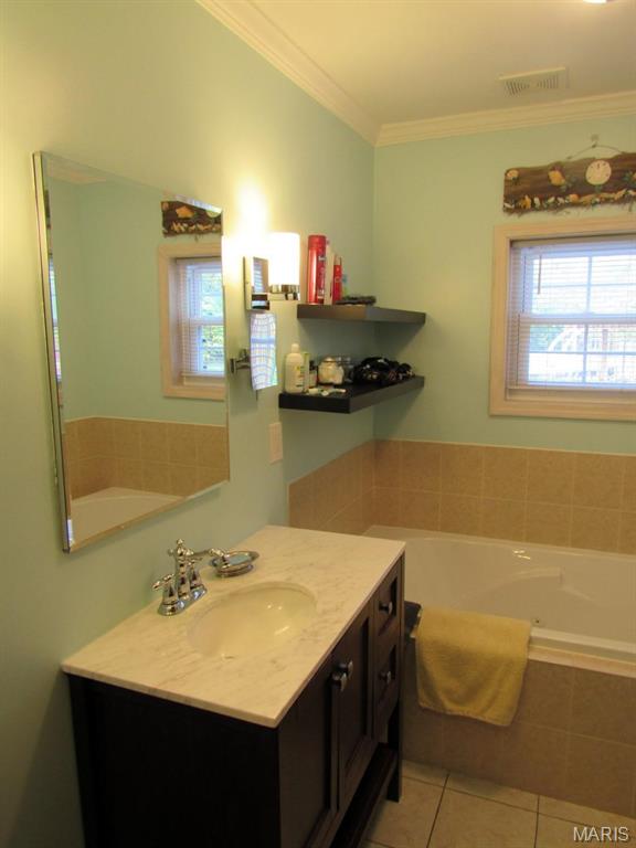 1856 East Broadway Alton, IL 62002 - Photo 4 of 20