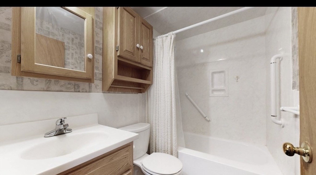 37 Eames Street North Reading, MA 01864 - Photo 12 of 16