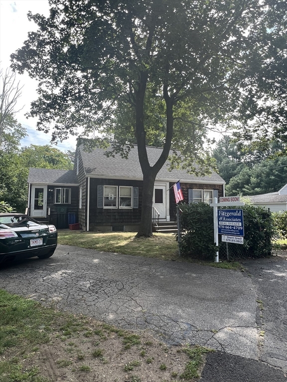 37 Eames Street North Reading, MA 01864 - Photo 3 of 16